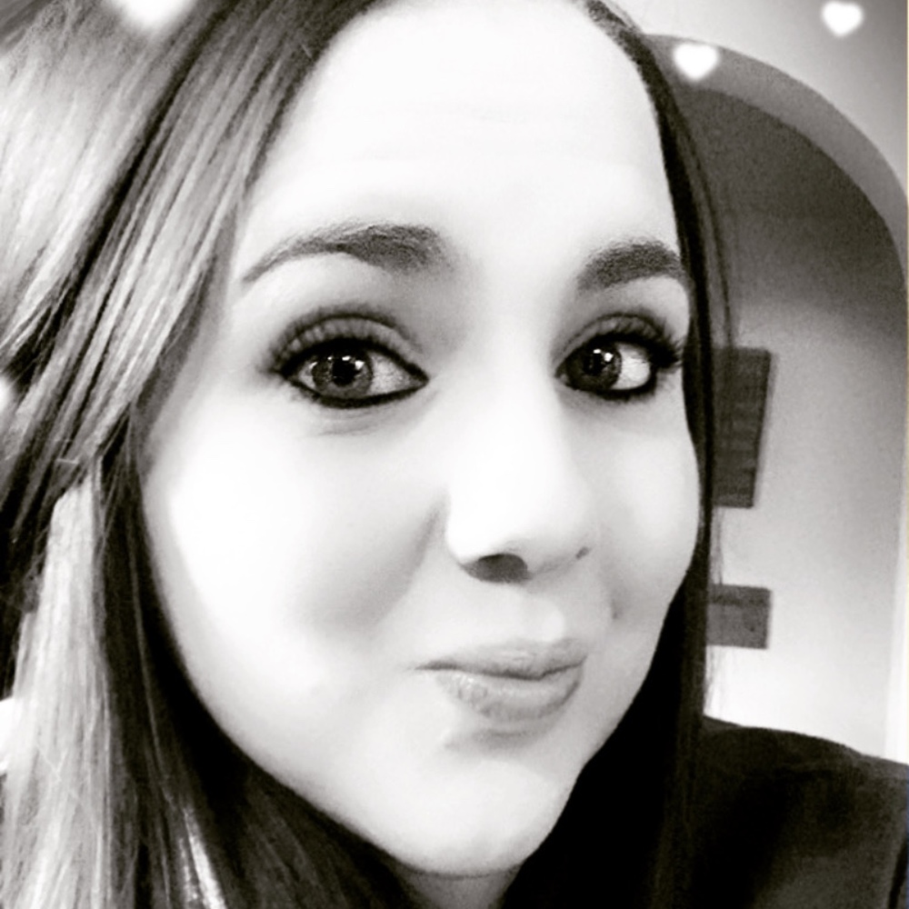 Meet your Posher, Stephanie